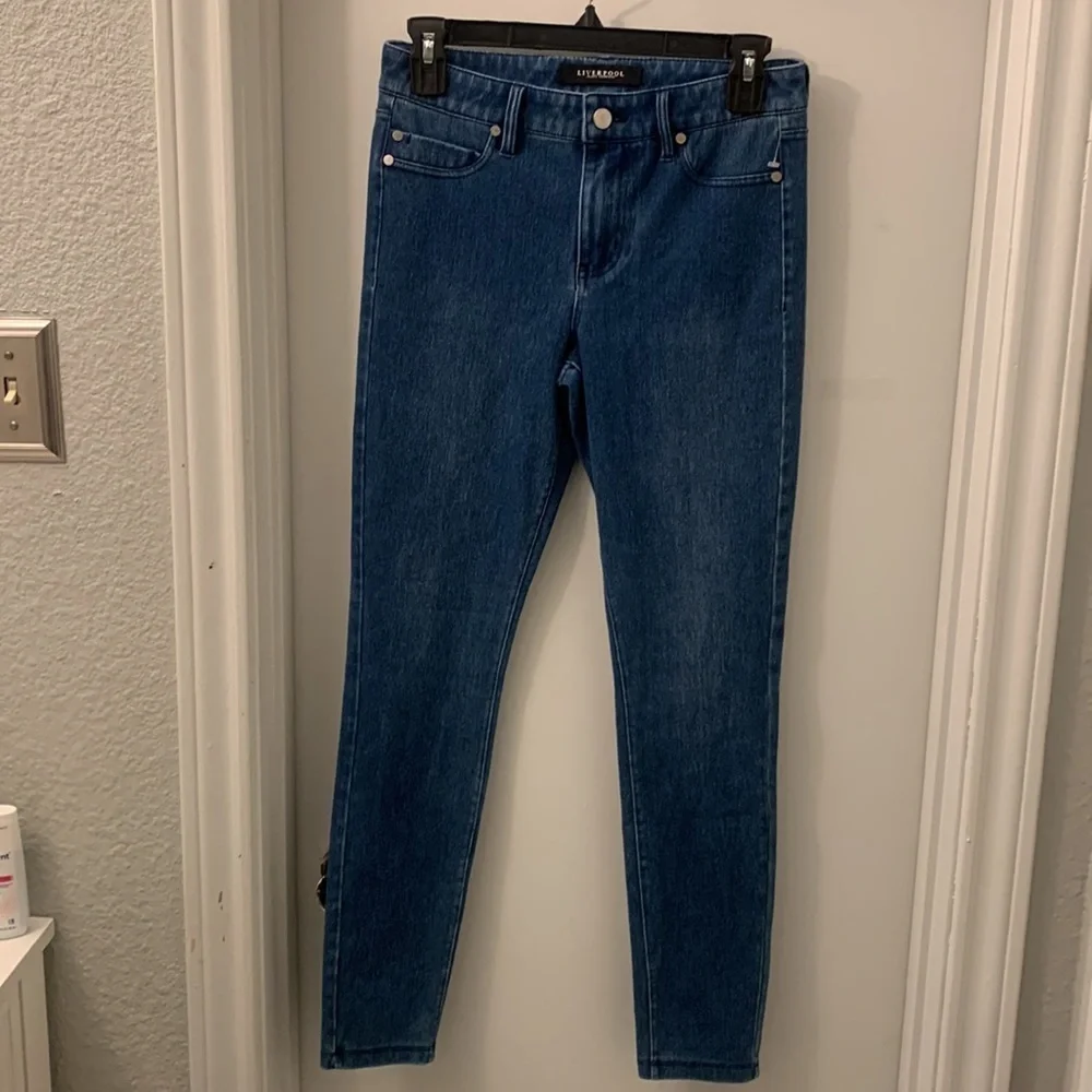 NWOT Liverpool Jean Company dark wash skinny jeans